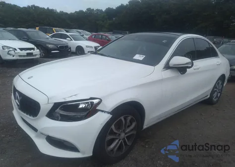 2016 Mercedes-Benz C 300 Sport 4Matic/Luxury 4Matic/4Matic из США, поврежденный, VIN WDDWF4KB9GR145953